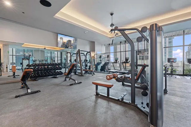 $5,400 | 610 Davis Street, Unit 2608, Austin, TX 78701