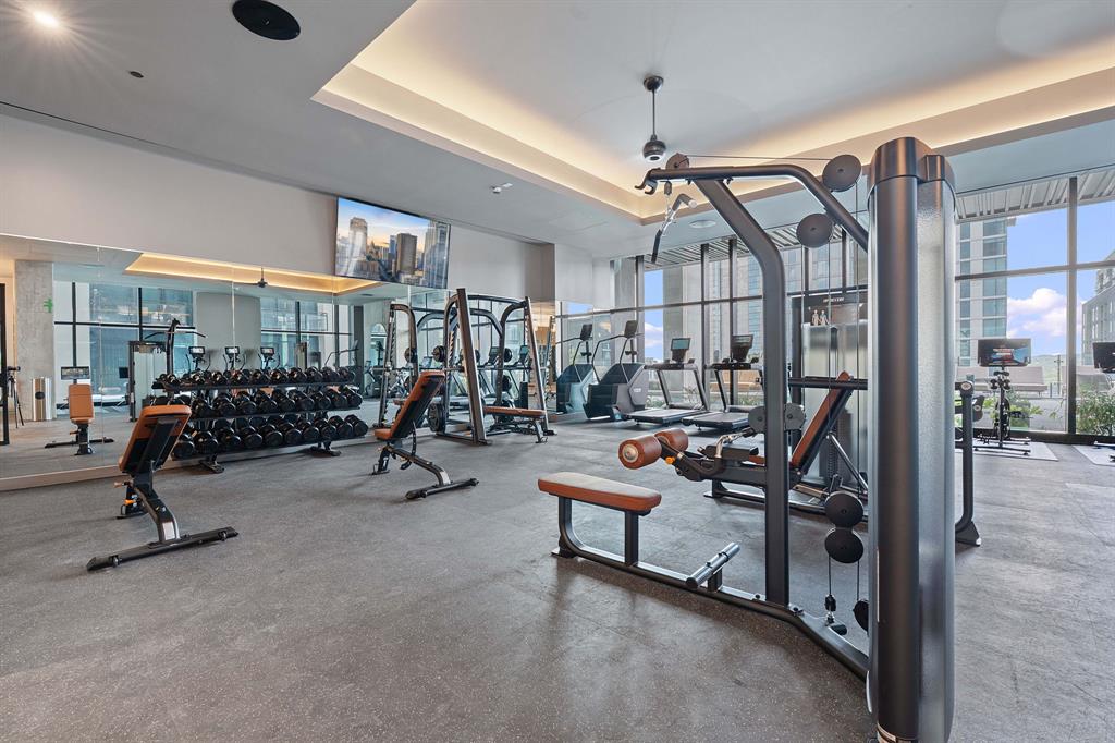610 Davis Street, Unit 2608 Austin, TX 78701 - Photo 30 of 39 a view of a room with gym equipment