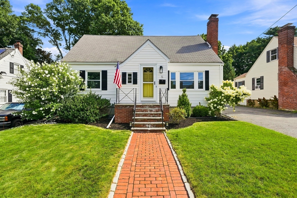 5 Chandler Road Salem, MA 01970 - Photo 1 of 42 Gallery Image 1