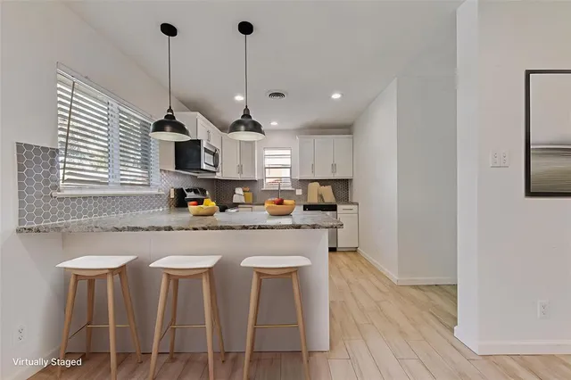 $2,000 | 413 Simmons Drive, Hurst, TX 76053