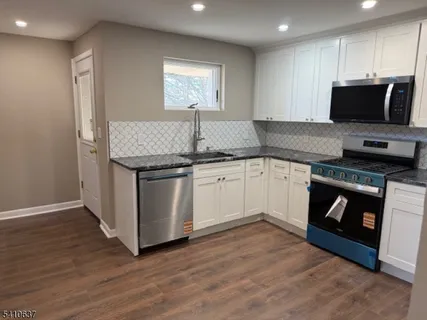 $2,200 | 138 Ellen Street, Somerset, NJ 08873