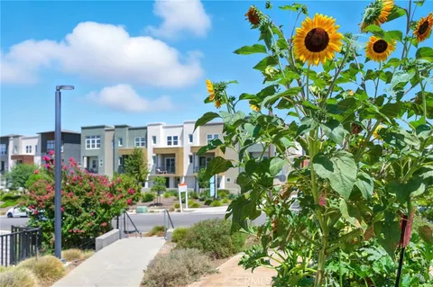 $875,000 | 27475 Mercantile Court, Valencia, CA 91381