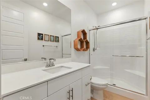 $875,000 | 27475 Mercantile Court, Valencia, CA 91381