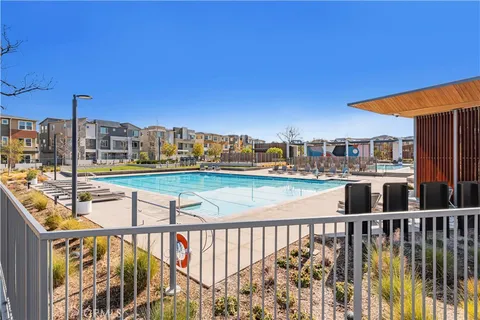 $875,000 | 27475 Mercantile Court, Valencia, CA 91381