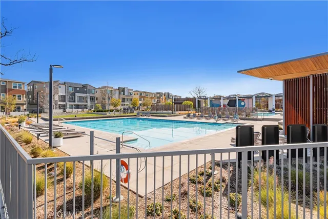 $875,000 | 27475 Mercantile Court, Valencia, CA 91381