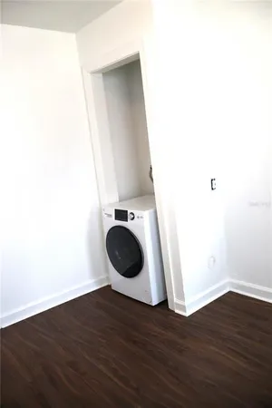 $1,995 | 2540 18th Avenue North, St. Petersburg, FL 33713