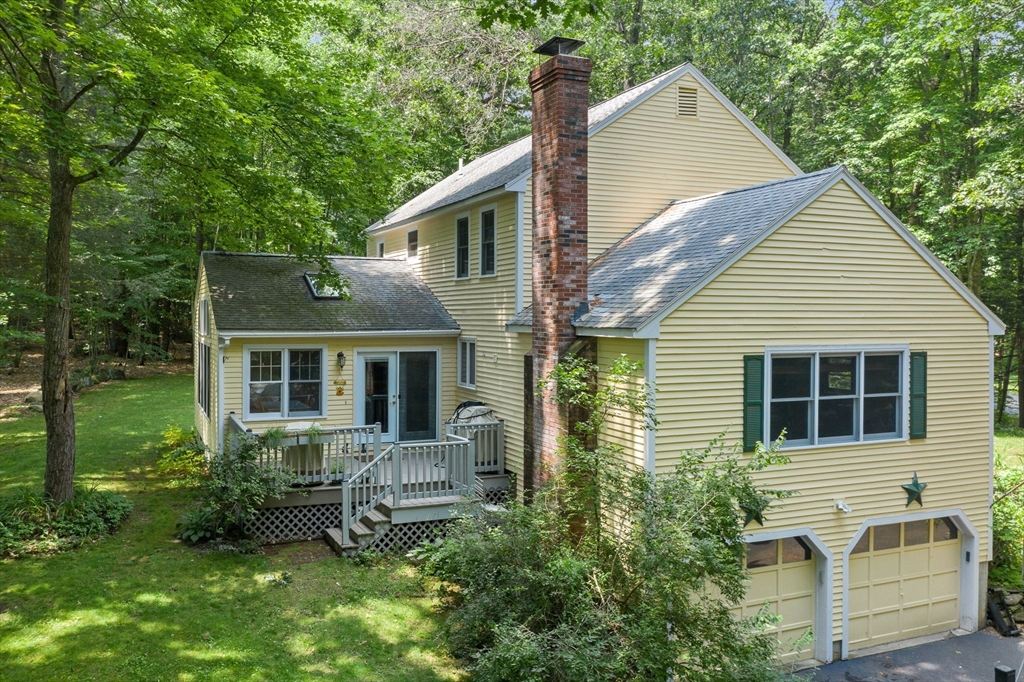 21 Throne Hill Road Groton, MA 01450 - Photo 2 of 33 Gallery Image 2