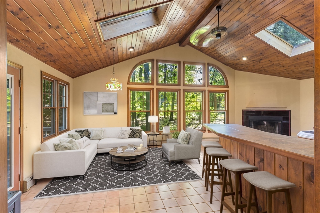 21 Throne Hill Road Groton, MA 01450 - Photo 7 of 33 Gallery Image 7