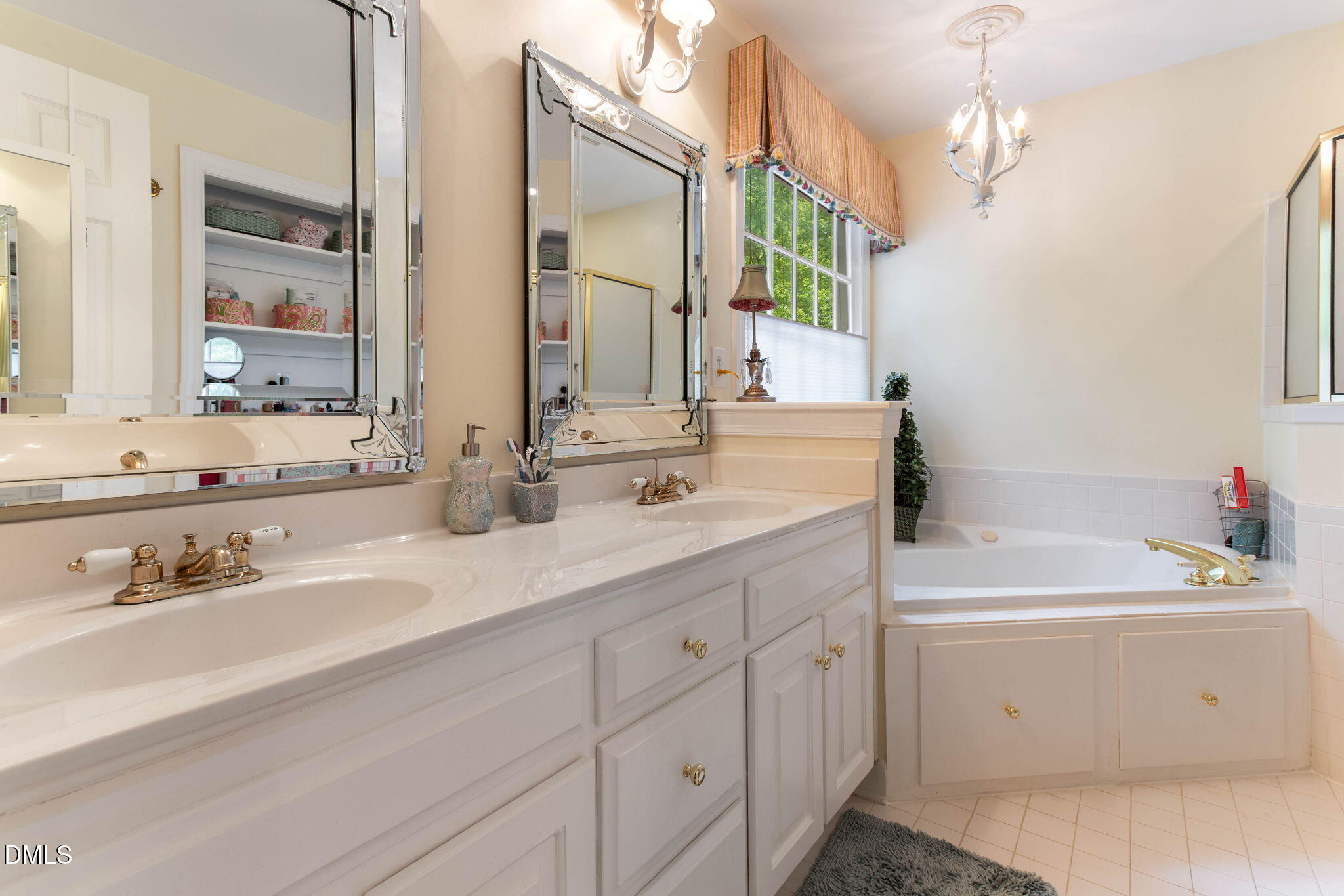 909 Oak Creek Road Raleigh, NC 27615 - Photo 33 of 61 45-web-or-mls-IMG_4586