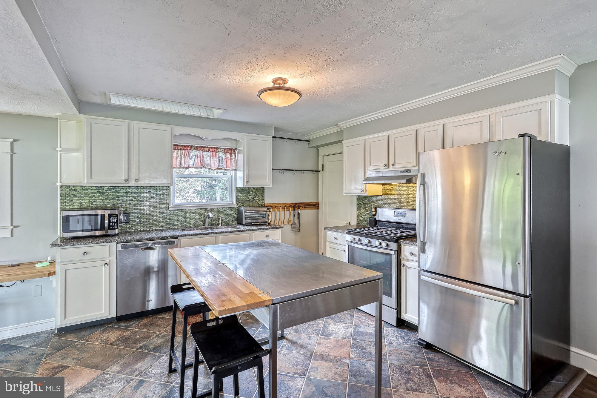 798 Church Road York, PA 17404 - Photo 21 of 47 Gallery Image 21