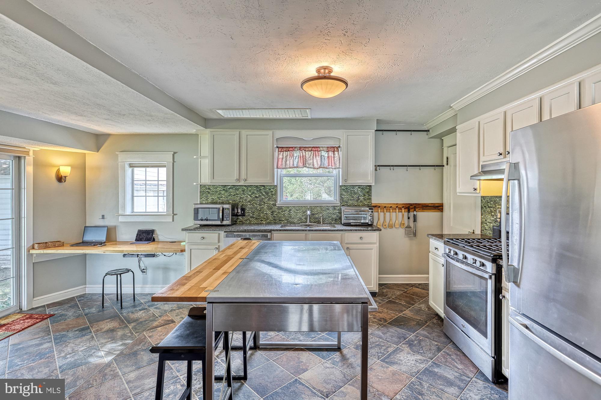 798 Church Road York, PA 17404 - Photo 22 of 47 Gallery Image 22