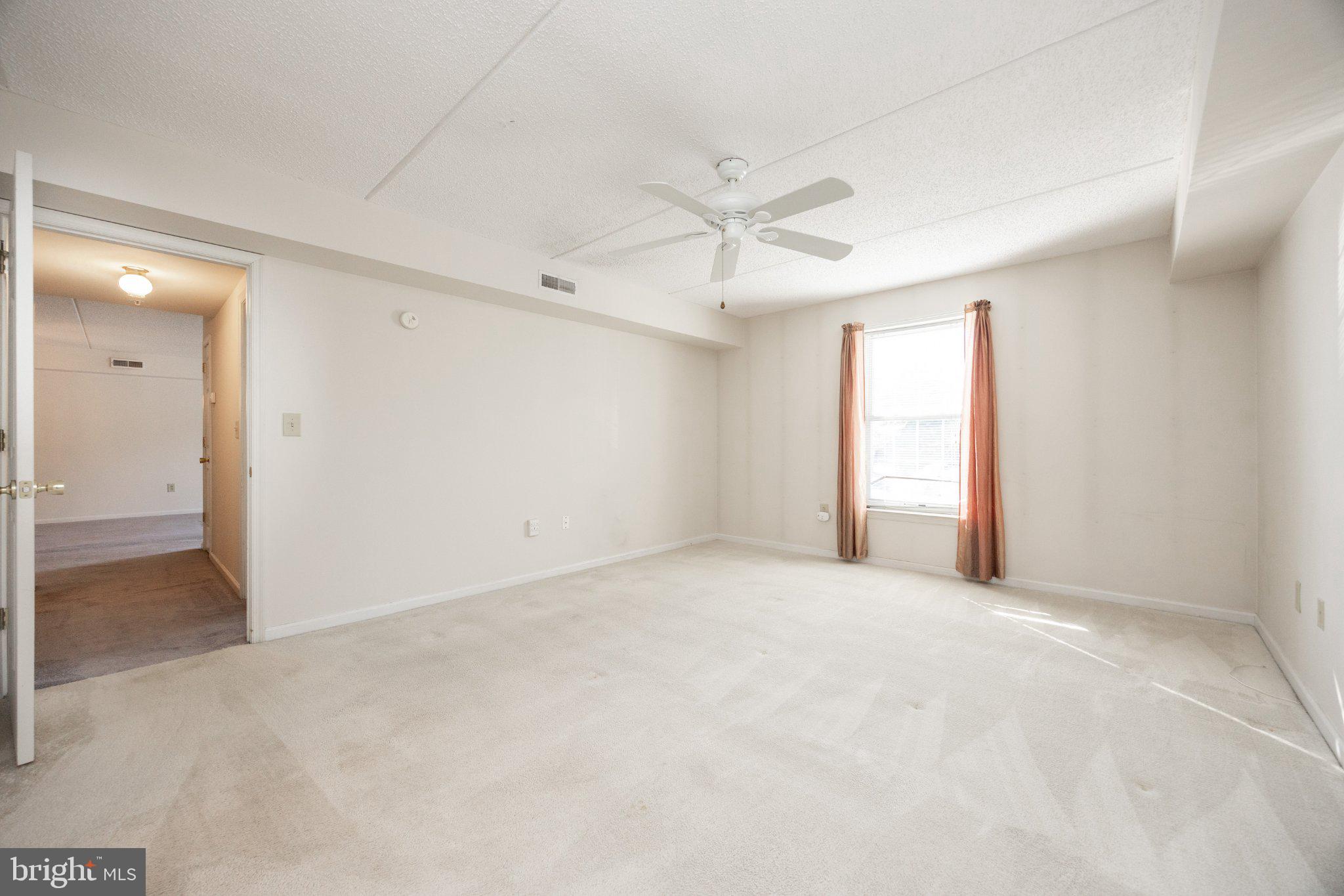 331 Brandon Road Norristown, PA 19403 - Photo 19 of 44 Spacious, light-filled room awaits you.