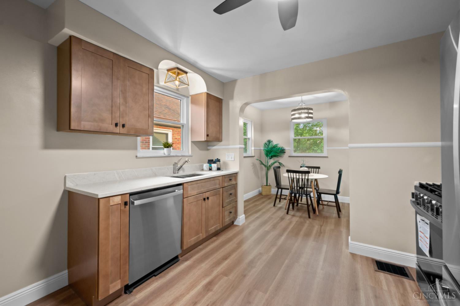6838 Roe Street Cincinnati, OH 45227 - Photo 7 of 28 Gallery Image 7