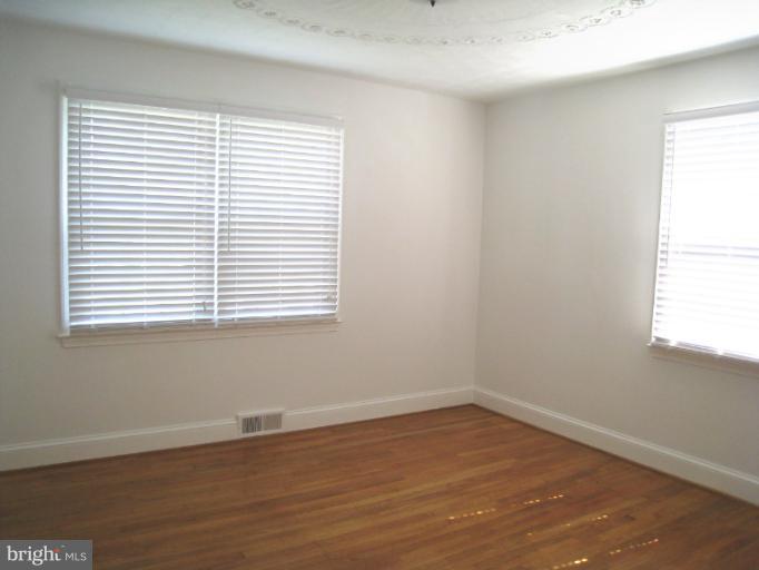 507 Forest View Road Linthicum Heights, MD 21090 - Photo 2 of 16 Bedroom (Master)