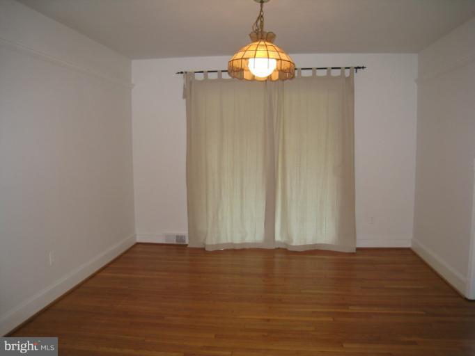507 Forest View Road Linthicum Heights, MD 21090 - Photo 12 of 16 Dining Room