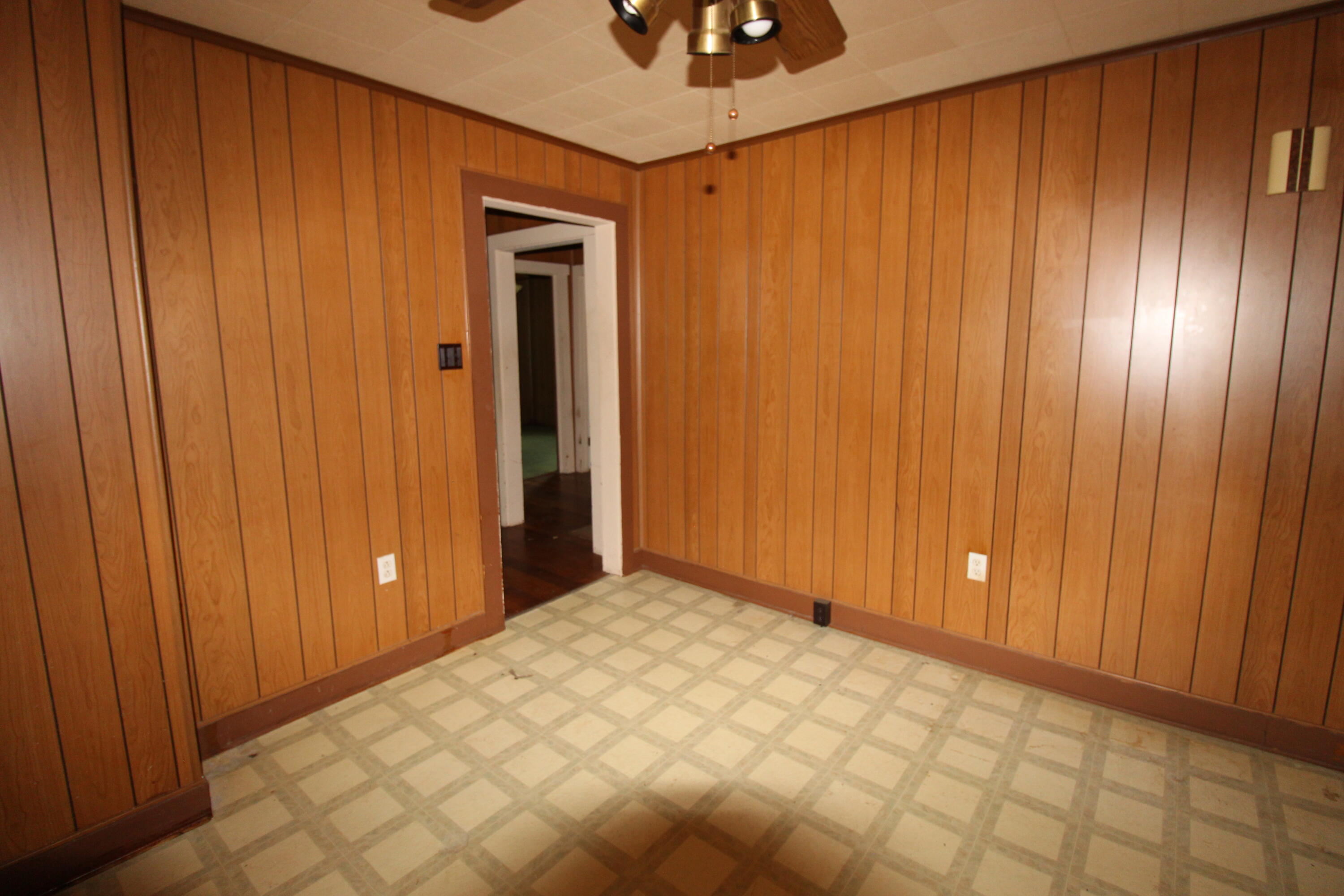 309 Gravely Road Kingsport, TN 37665 - Photo 11 of 33 IMG_7175