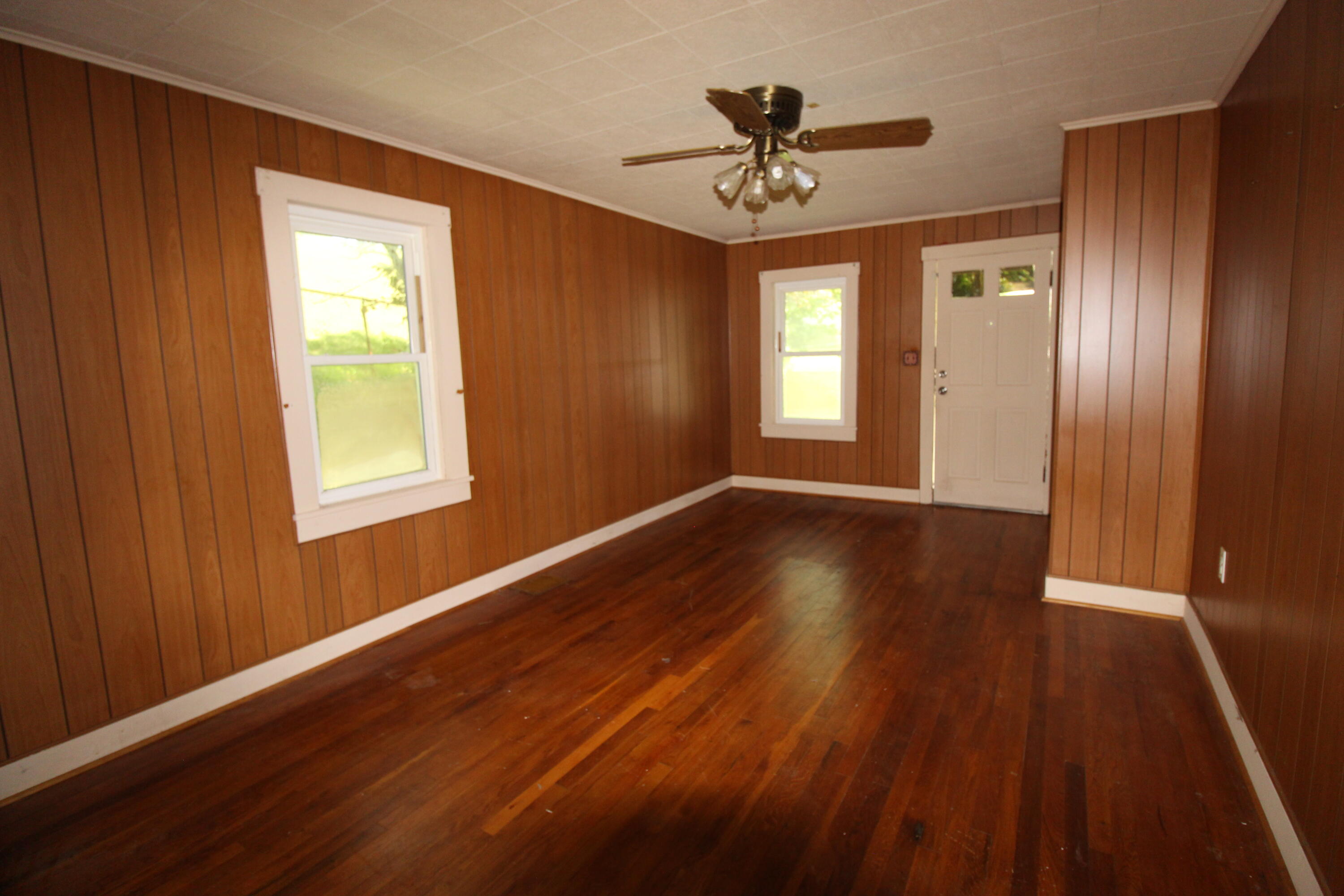 309 Gravely Road Kingsport, TN 37665 - Photo 13 of 33 IMG_7177