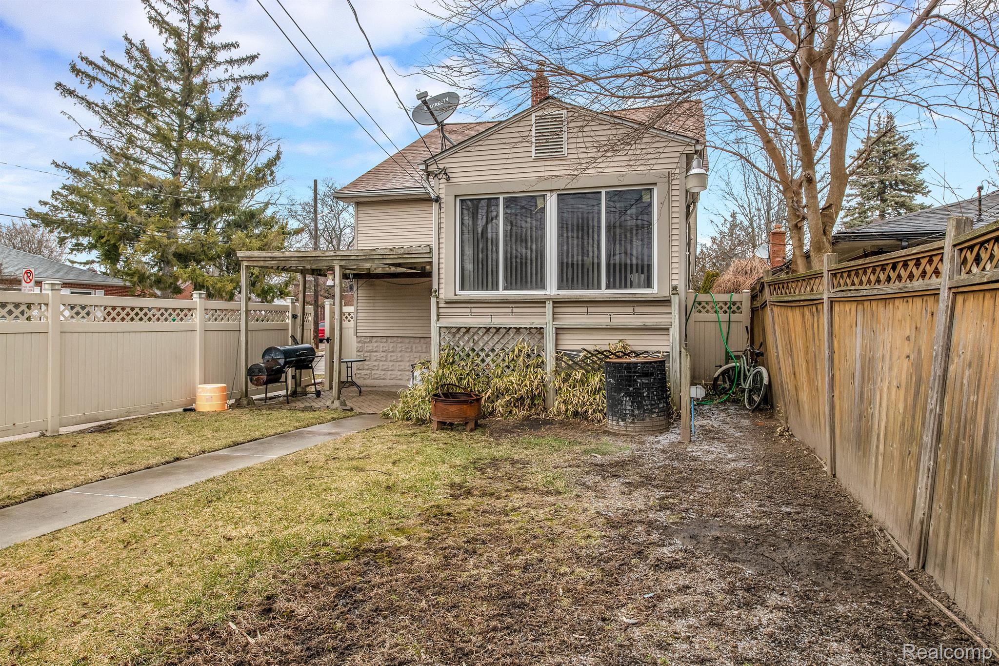 15502 Charles R Avenue Eastpointe, MI 48021 - Photo 26 of 27 Gallery Image 26