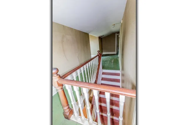 $229,900 | 211 East Wolf River Avenue, New London, WI 54961