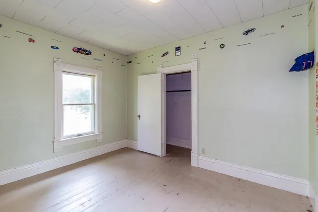 $229,900 | 211 East Wolf River Avenue, New London, WI 54961