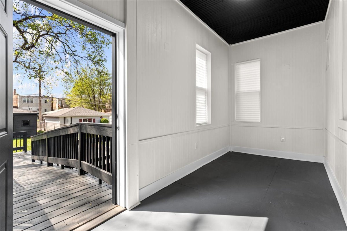 7428 South Perry Avenue Chicago, IL 60621 - Photo 12 of 26 Gallery Image 12