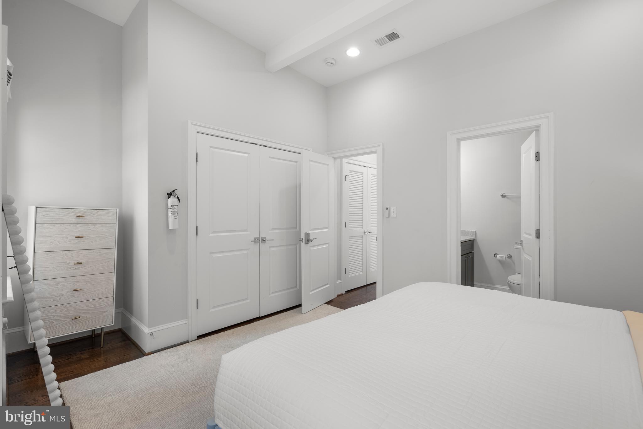 3322 Prospect Street Northwest Washington, DC 20007 - Photo 16 of 32