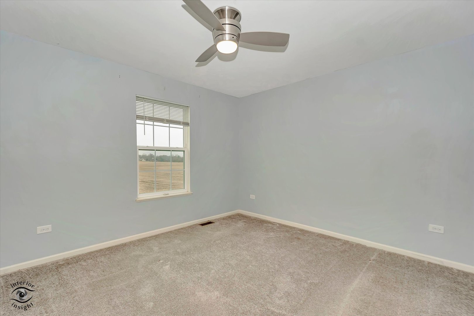 15101 Quincy Way Manhattan, IL 60442 - Photo 23 of 28 an empty room with a window