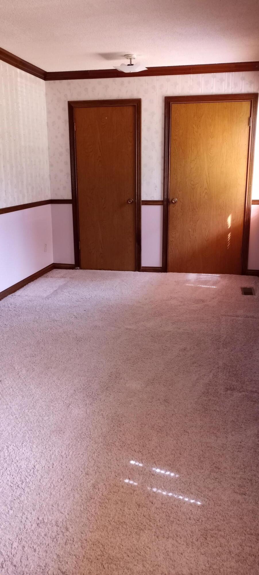 312 Fairview Road Middlesboro, KY 40965 - Photo 10 of 14 20210815_115630