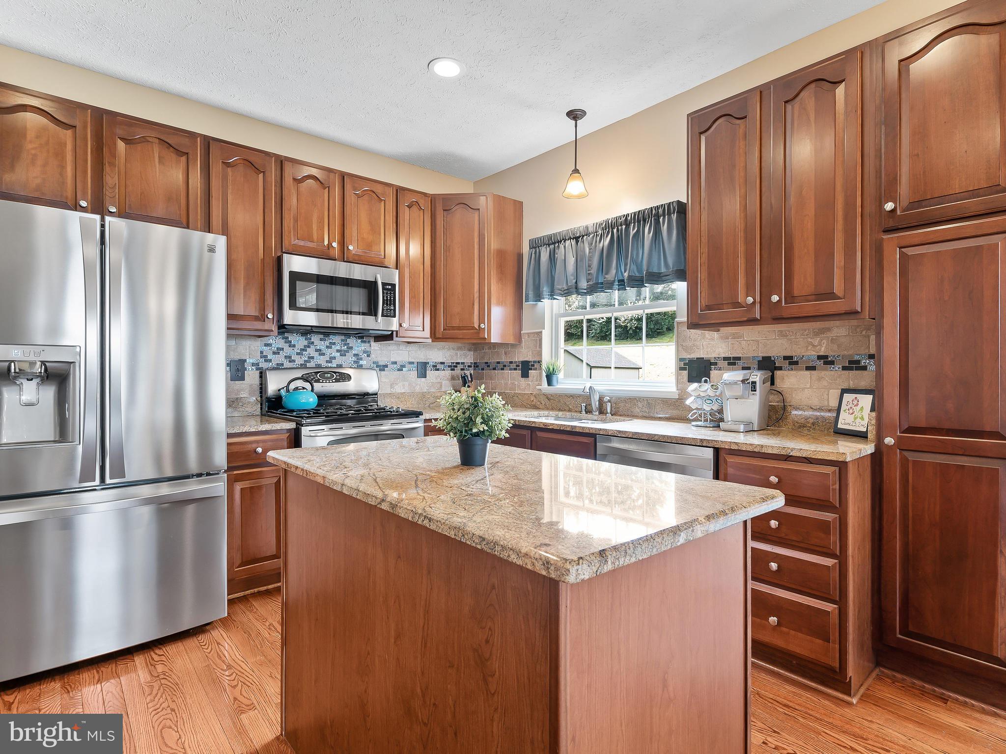 4820 Old Holter Road Jefferson, MD 21755 - Photo 8 of 34 Check out all the stainless steel