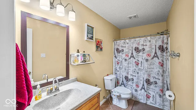 $350,000 | 1422 Fortner Drive, Indianapolis, IN 46231