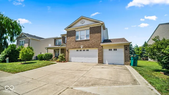 $350,000 | 1422 Fortner Drive, Indianapolis, IN 46231