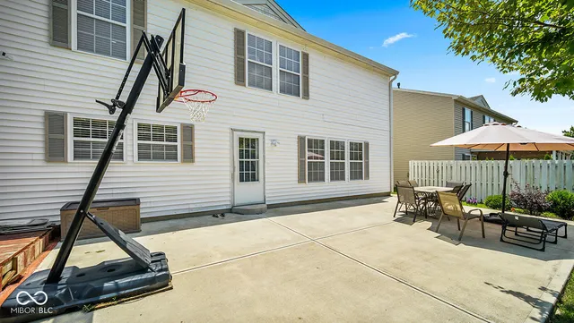 $350,000 | 1422 Fortner Drive, Indianapolis, IN 46231