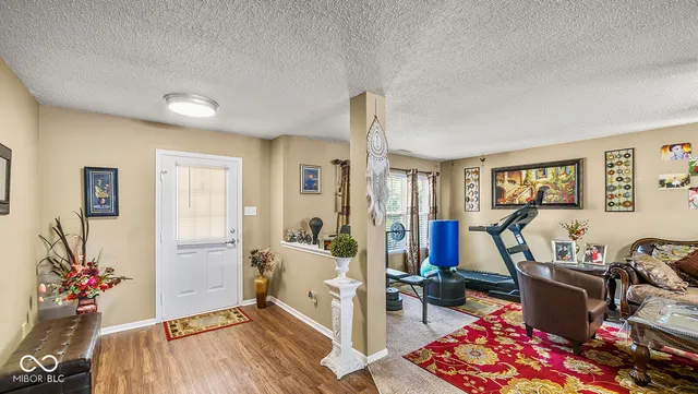 $350,000 | 1422 Fortner Drive, Indianapolis, IN 46231