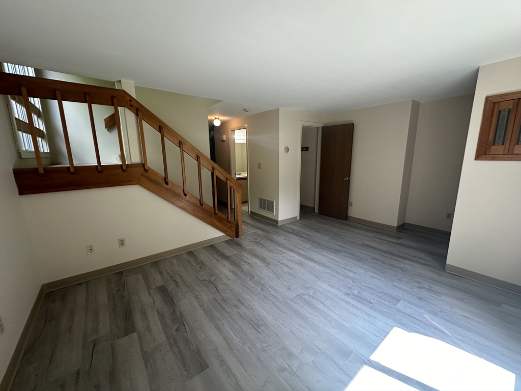 89 Wilson Street, Unit 7 Marlborough, MA 01752 - Photo 3 of 33