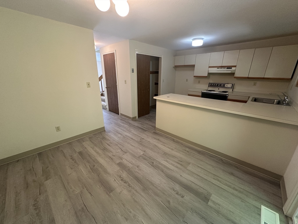 89 Wilson Street, Unit 7 Marlborough, MA 01752 - Photo 7 of 33