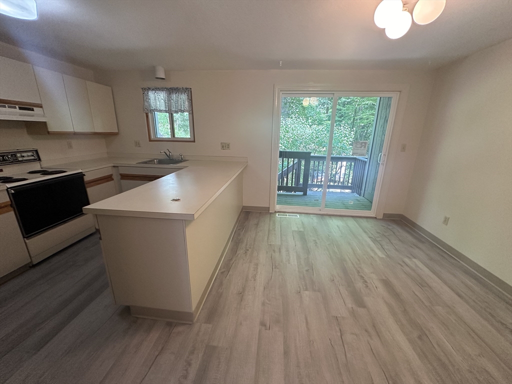 89 Wilson Street, Unit 7 Marlborough, MA 01752 - Photo 8 of 33