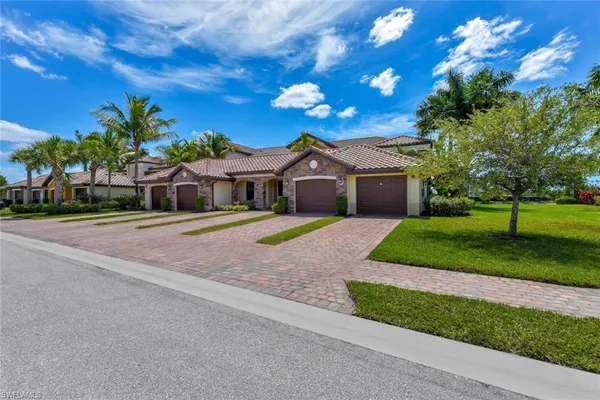 $7,800 | 9528 Avellino Way, Unit 2526, Naples, FL 34113