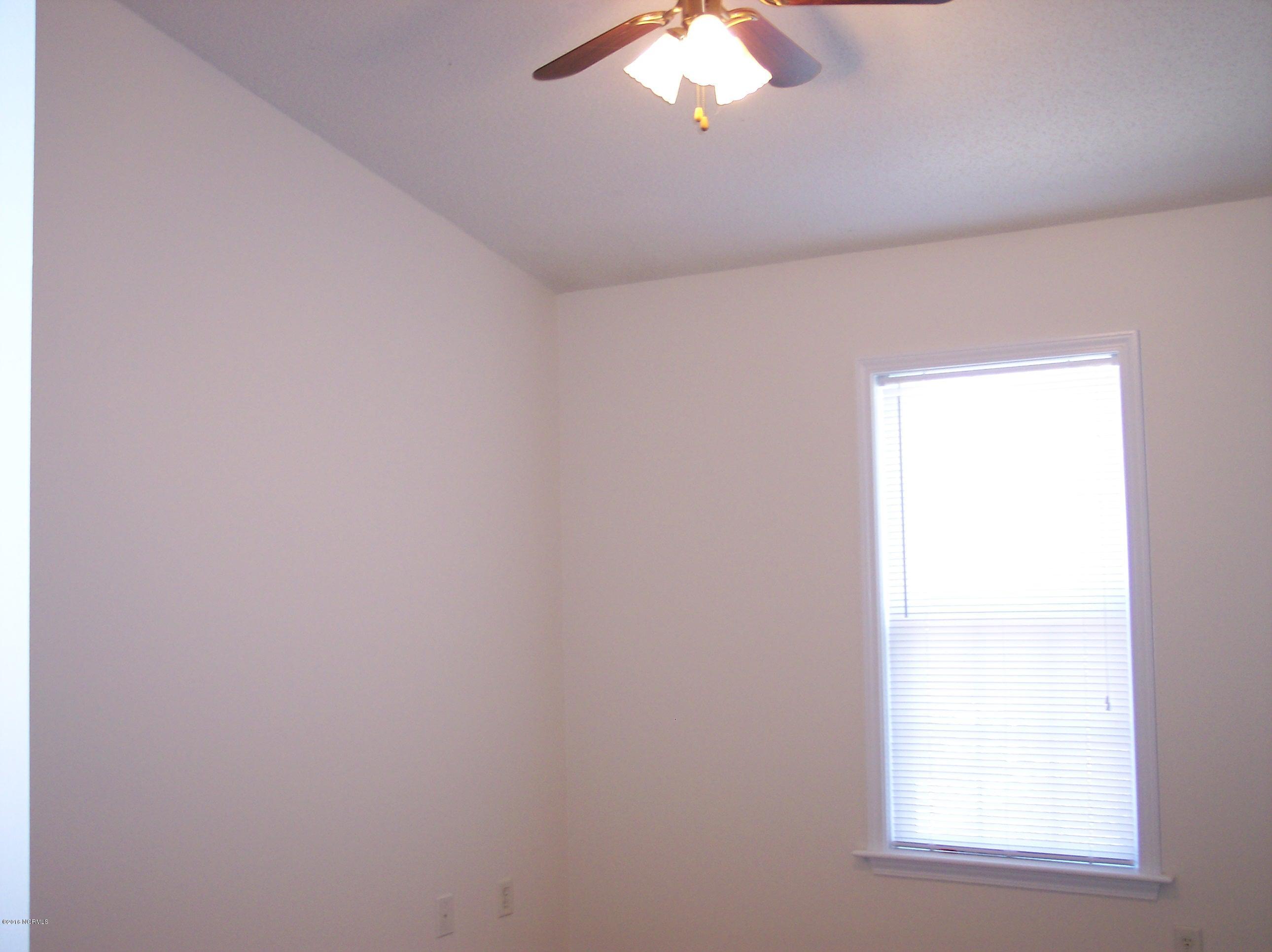 695 Pepperhill Road, Unit BSL Southport, NC 28461 - Photo 13 of 33 Front bedroom