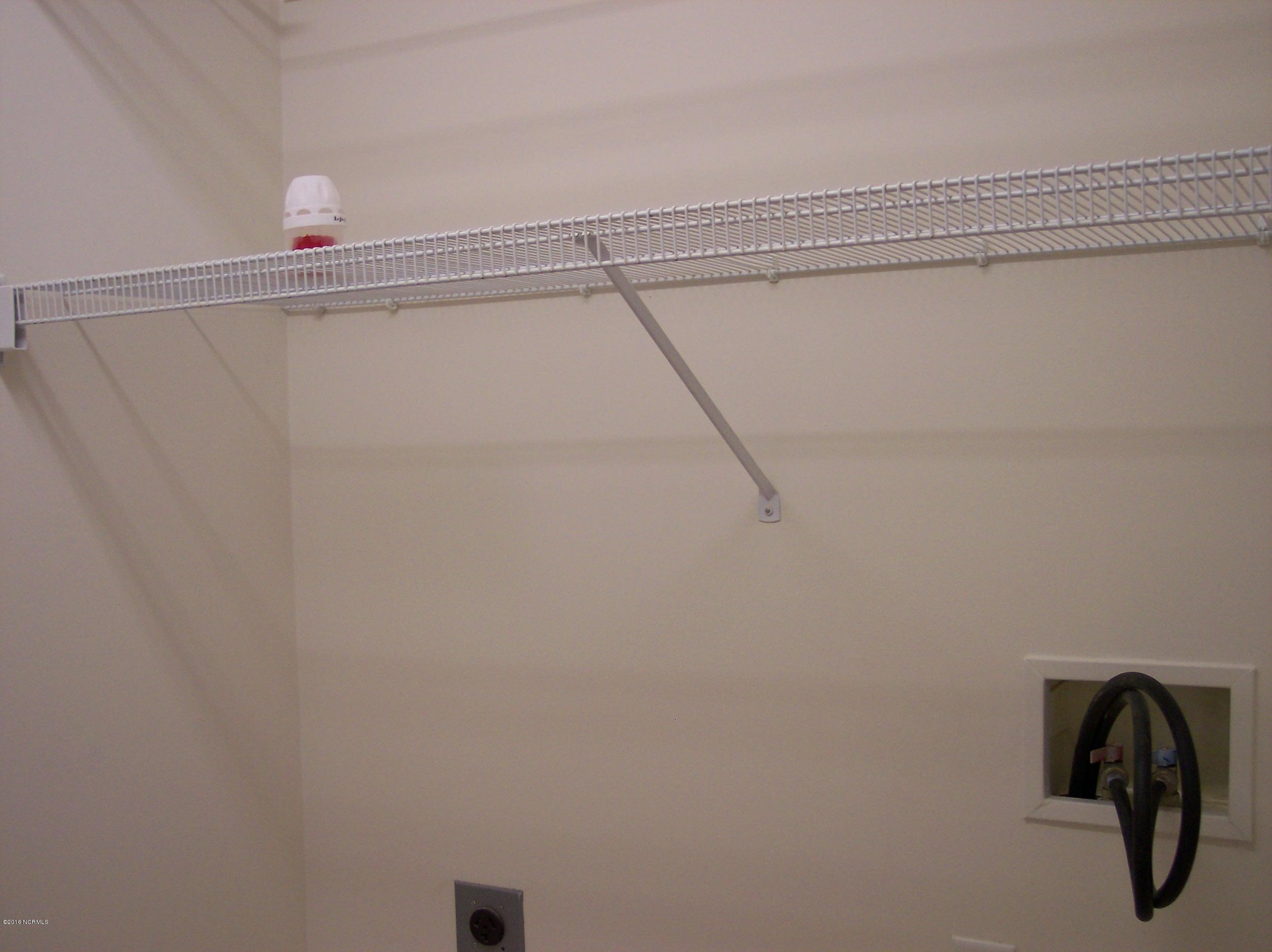 695 Pepperhill Road, Unit BSL Southport, NC 28461 - Photo 17 of 33 Laundry room
