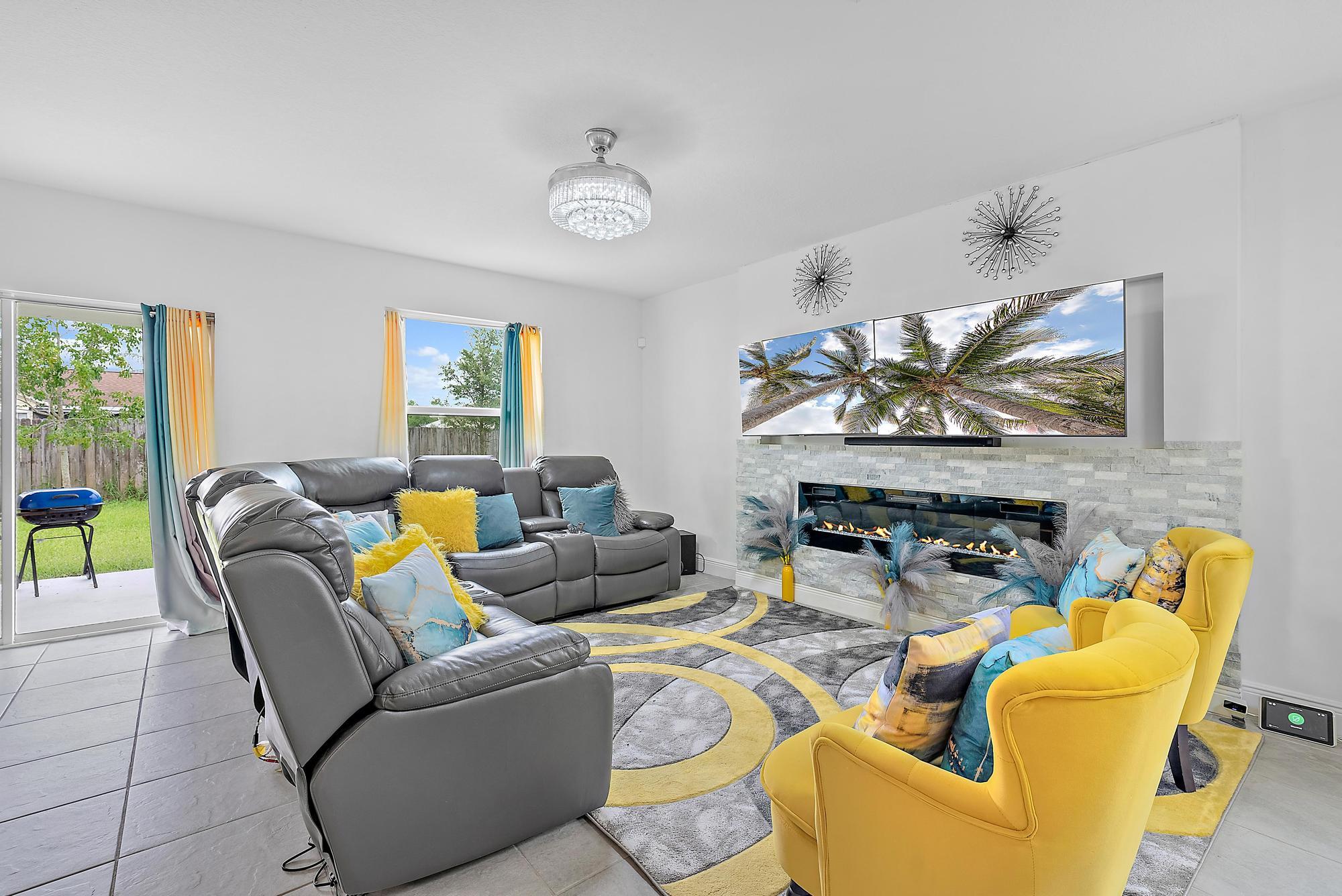 729 Southwest Haas Ave  