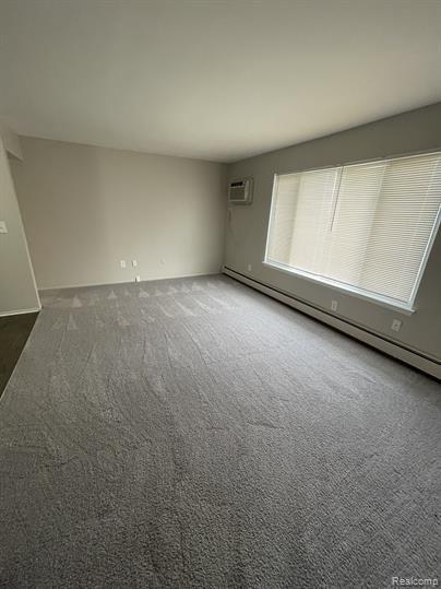 18642 Van Horn Road, Unit 7 Trenton, MI 48183 - Photo 3 of 6