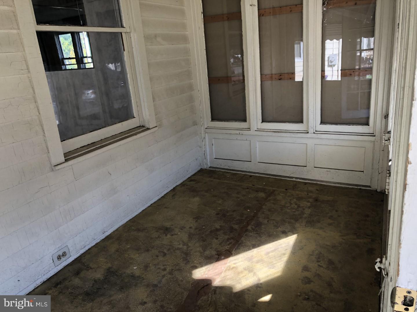 313 Cleveland Avenue Riverside, NJ 08075 - Photo 2 of 25