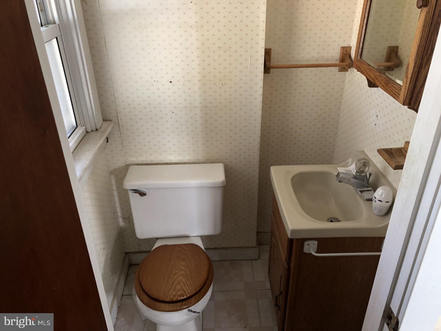 313 Cleveland Avenue Riverside, NJ 08075 - Photo 8 of 25
