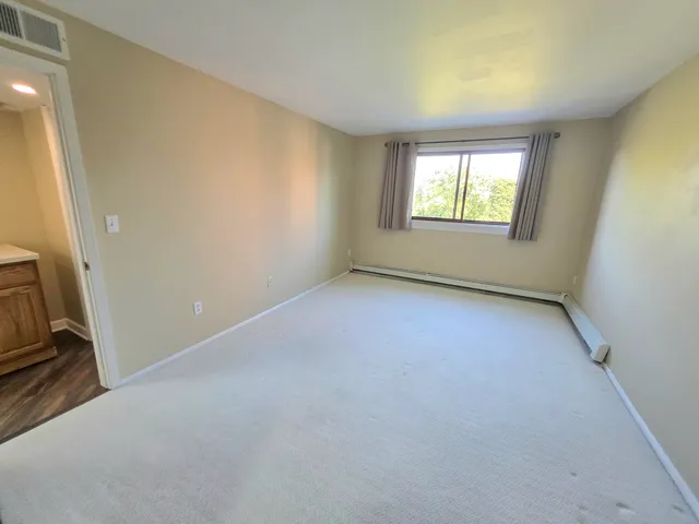 $209,800 | 6100 Stonehedge Drive, Unit 320, Greenfield, WI 53220