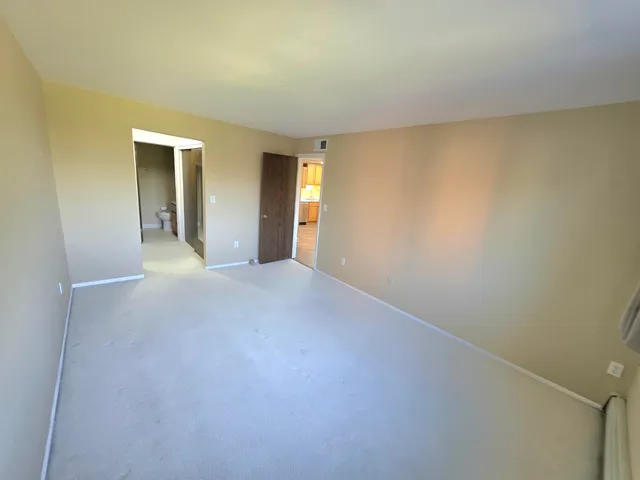 $209,800 | 6100 Stonehedge Drive, Unit 320, Greenfield, WI 53220