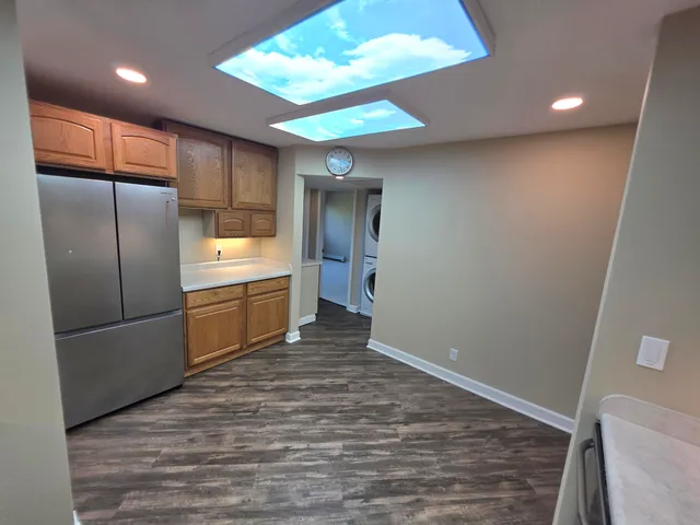 $209,800 | 6100 Stonehedge Drive, Unit 320, Greenfield, WI 53220