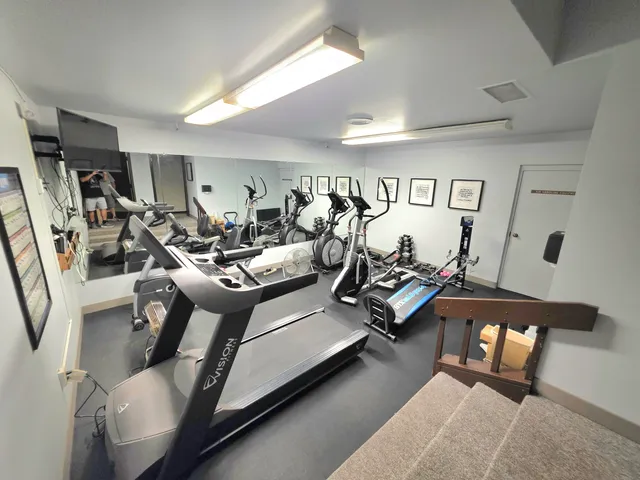 $209,800 | 6100 Stonehedge Drive, Unit 320, Greenfield, WI 53220