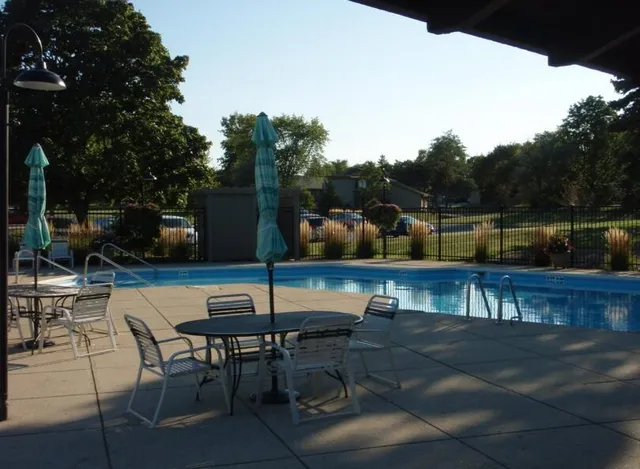 $209,800 | 6100 Stonehedge Drive, Unit 320, Greenfield, WI 53220