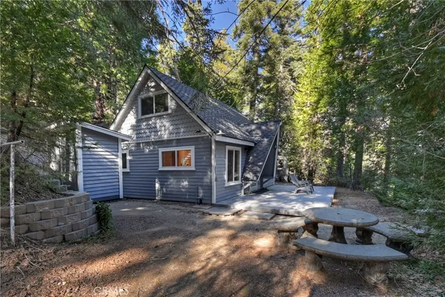 $339,000 | 28999 Cedar Terrace, Cedar Glen, CA 92321