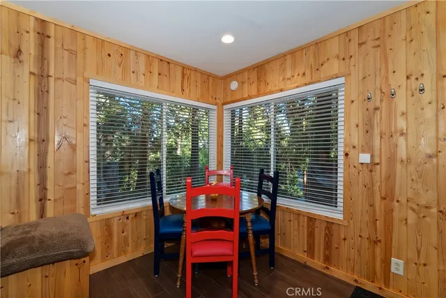 $339,000 | 28999 Cedar Terrace, Cedar Glen, CA 92321